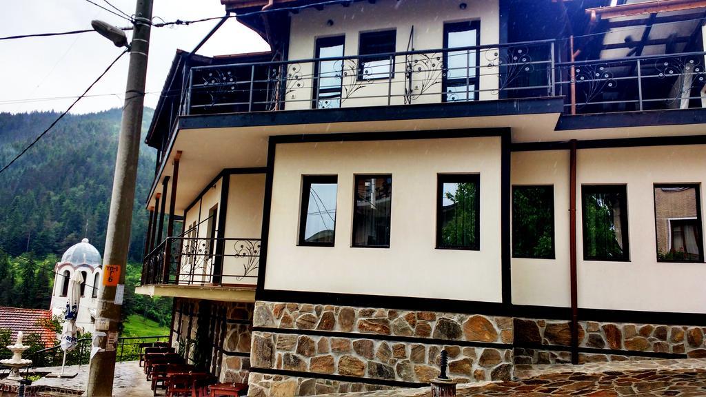 Family Hotel Valchanovata Kashta Fotinovo Eksteriør billede